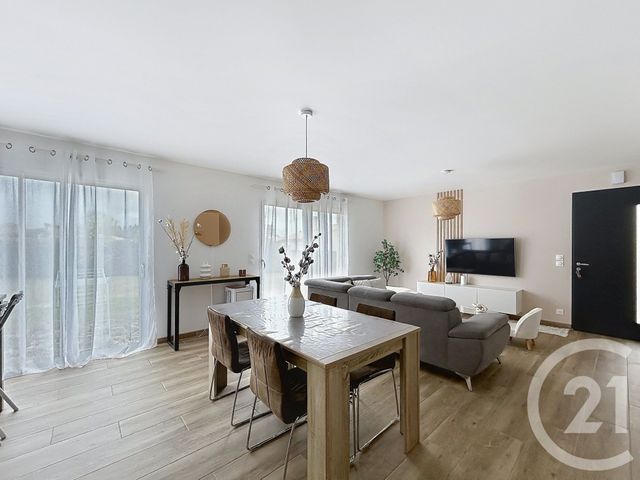 Maison &agrave; louer - 4 pi&egrave;ces - 91,74 m2 - La Couronne - 16 - POITOU-CHARENTES