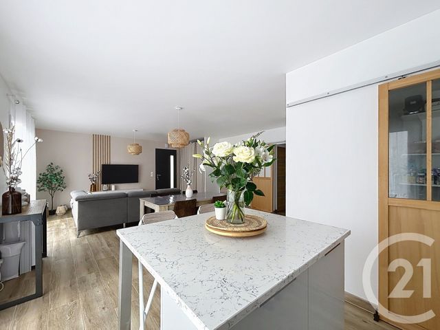 Maison &agrave; louer - 4 pi&egrave;ces - 91,74 m2 - La Couronne - 16 - POITOU-CHARENTES