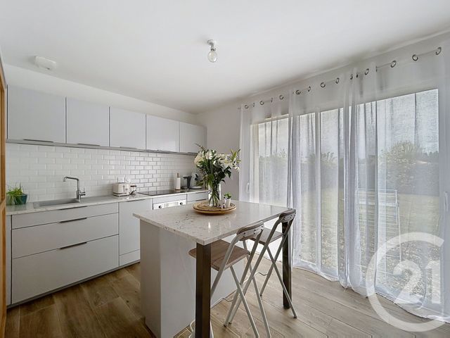 Maison &agrave; louer - 4 pi&egrave;ces - 91,74 m2 - La Couronne - 16 - POITOU-CHARENTES