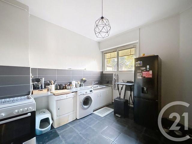 Appartement F3 &agrave; louer - 3 pi&egrave;ces - 92 m2 - Angouleme - 16 - POITOU-CHARENTES