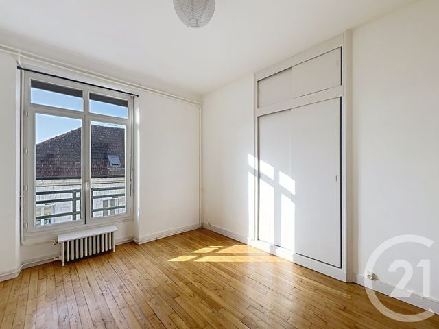 Appartement F5 &agrave; louer - 5 pi&egrave;ces - 113 m2 - Angouleme - 16 - POITOU-CHARENTES