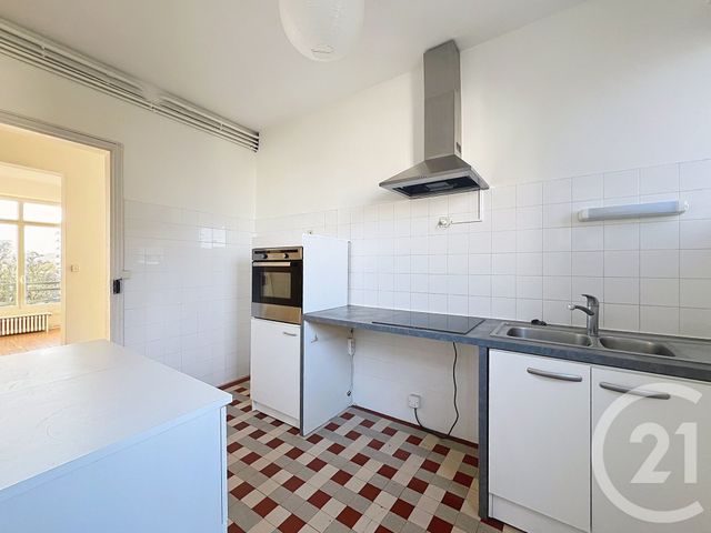 Appartement F5 &agrave; louer - 5 pi&egrave;ces - 113 m2 - Angouleme - 16 - POITOU-CHARENTES