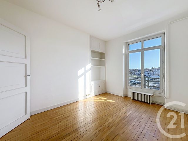 Appartement F5 &agrave; louer - 5 pi&egrave;ces - 113 m2 - Angouleme - 16 - POITOU-CHARENTES