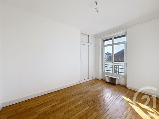 Appartement F5 &agrave; louer - 5 pi&egrave;ces - 113 m2 - Angouleme - 16 - POITOU-CHARENTES