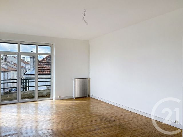 Appartement F5 &agrave; louer - 5 pi&egrave;ces - 113 m2 - Angouleme - 16 - POITOU-CHARENTES