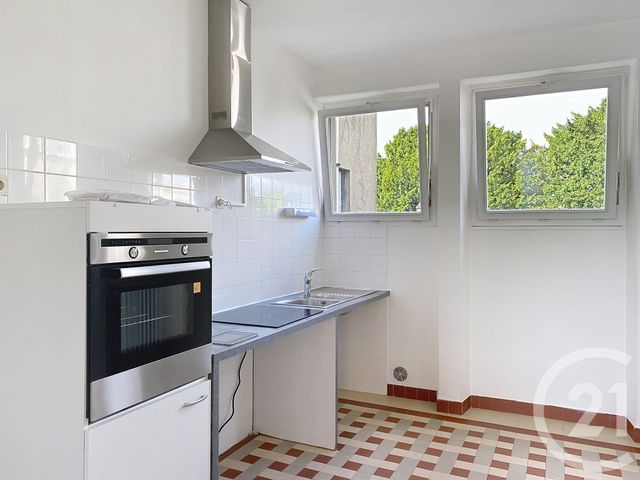 Appartement F5 &agrave; louer - 5 pi&egrave;ces - 113 m2 - Angouleme - 16 - POITOU-CHARENTES