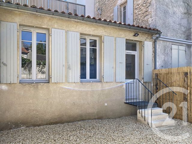 Appartement Studio &agrave; louer - 1 pi&egrave;ce - 32,59 m2 - Angouleme - 16 - POITOU-CHARENTES