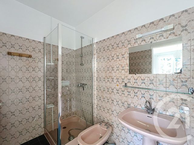 Maison &agrave; louer - 4 pi&egrave;ces - 133,65 m2 - Angouleme - 16 - POITOU-CHARENTES