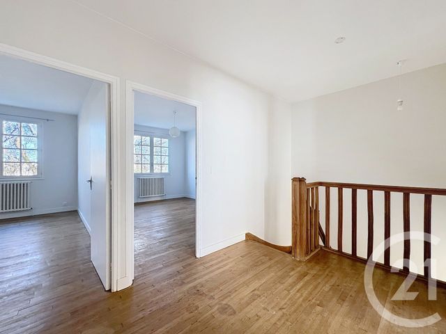 Maison &agrave; louer - 4 pi&egrave;ces - 133,65 m2 - Angouleme - 16 - POITOU-CHARENTES