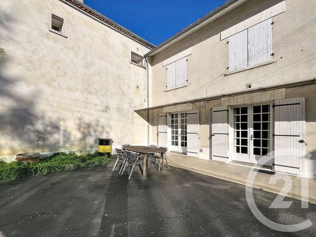 Maison &agrave; louer - 4 pi&egrave;ces - 133,65 m2 - Angouleme - 16 - POITOU-CHARENTES