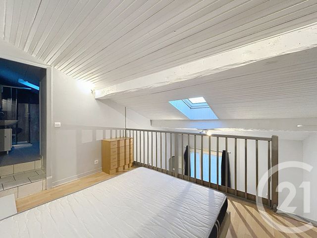 Appartement T1 &agrave; louer - 1 pi&egrave;ce - 33,14 m2 - L Isle D Espagnac - 16 - POITOU-CHARENTES