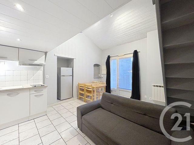 Appartement T1 &agrave; louer - 1 pi&egrave;ce - 33,14 m2 - L Isle D Espagnac - 16 - POITOU-CHARENTES