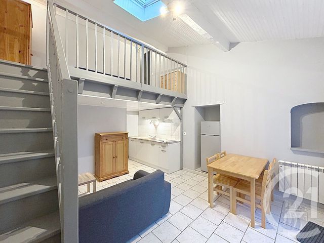 Appartement T1 &agrave; louer - 1 pi&egrave;ce - 33,14 m2 - L Isle D Espagnac - 16 - POITOU-CHARENTES