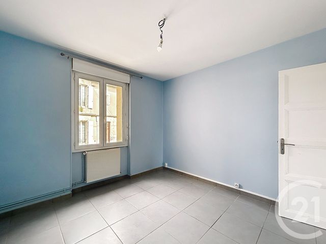 Appartement F3 &agrave; louer - 3 pi&egrave;ces - 62,76 m2 - Angouleme - 16 - POITOU-CHARENTES