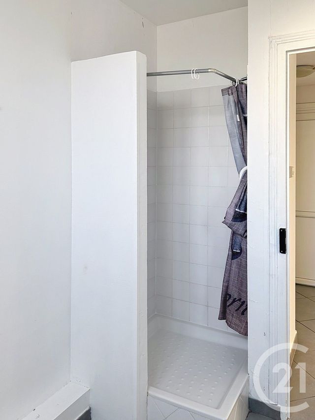 Appartement F3 &agrave; louer - 3 pi&egrave;ces - 62,76 m2 - Angouleme - 16 - POITOU-CHARENTES