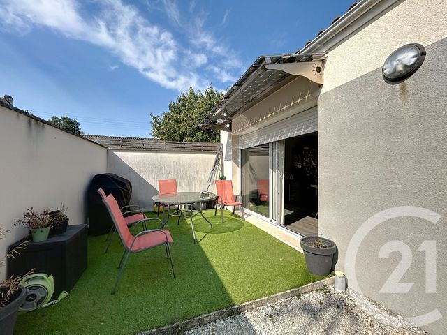 Maison &agrave; louer - 4 pi&egrave;ces - 81,21 m2 - Gond Pontouvre - 16 - POITOU-CHARENTES