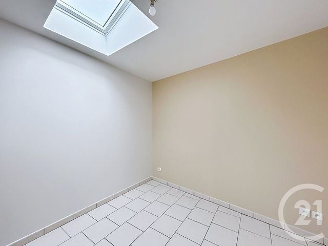 Appartement F3 &agrave; louer - 3 pi&egrave;ces - 54,90 m2 - Angouleme - 16 - POITOU-CHARENTES