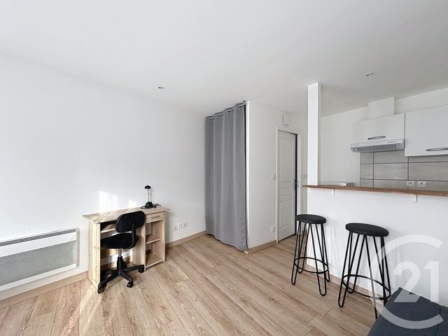 Appartement Studio &agrave; louer - 1 pi&egrave;ce - 20,40 m2 - L Isle D Espagnac - 16 - POITOU-CHARENTES