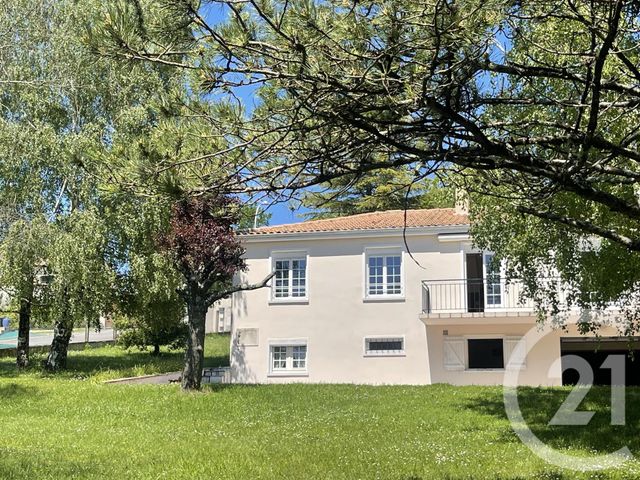 Maison &agrave; vendre - 8 pi&egrave;ces - 123,50 m2 - Ruelle Sur Touvre - 16 - POITOU-CHARENTES