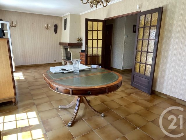 Maison &agrave; vendre - 8 pi&egrave;ces - 123,50 m2 - Ruelle Sur Touvre - 16 - POITOU-CHARENTES