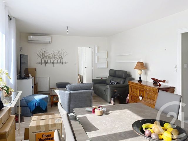 Maison &agrave; louer - 4 pi&egrave;ces - 94 m2 - La Couronne - 16 - POITOU-CHARENTES