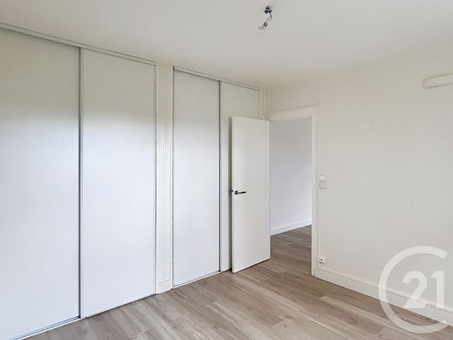 Maison &agrave; louer - 4 pi&egrave;ces - 94 m2 - La Couronne - 16 - POITOU-CHARENTES