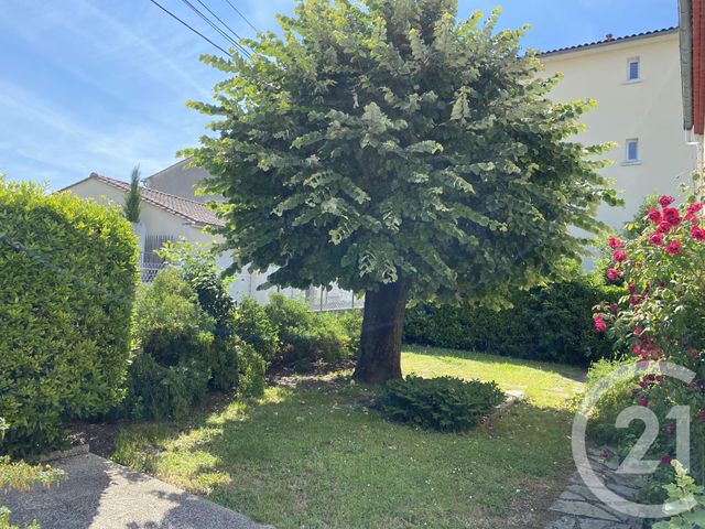 Maison &agrave; louer - 3 pi&egrave;ces - 76 m2 - Angouleme - 16 - POITOU-CHARENTES