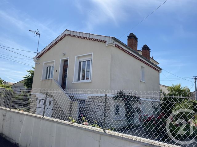 Maison &agrave; louer - 3 pi&egrave;ces - 76 m2 - Angouleme - 16 - POITOU-CHARENTES