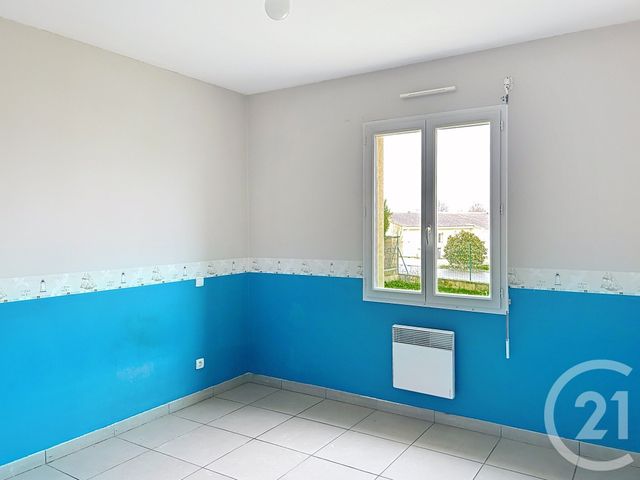 Maison &agrave; louer - 4 pi&egrave;ces - 98,48 m2 - Roullet St Estephe - 16 - POITOU-CHARENTES