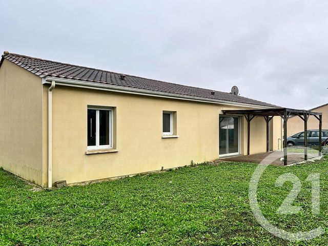 Maison &agrave; louer - 4 pi&egrave;ces - 98,48 m2 - Roullet St Estephe - 16 - POITOU-CHARENTES