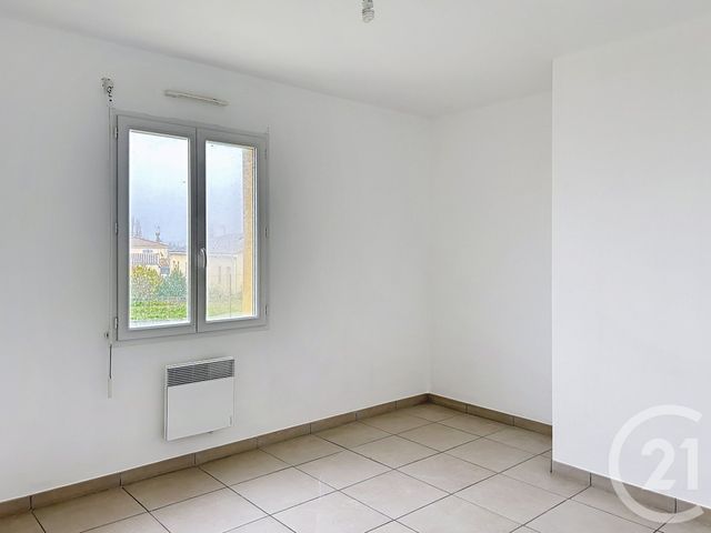 Maison &agrave; louer - 4 pi&egrave;ces - 98,48 m2 - Roullet St Estephe - 16 - POITOU-CHARENTES