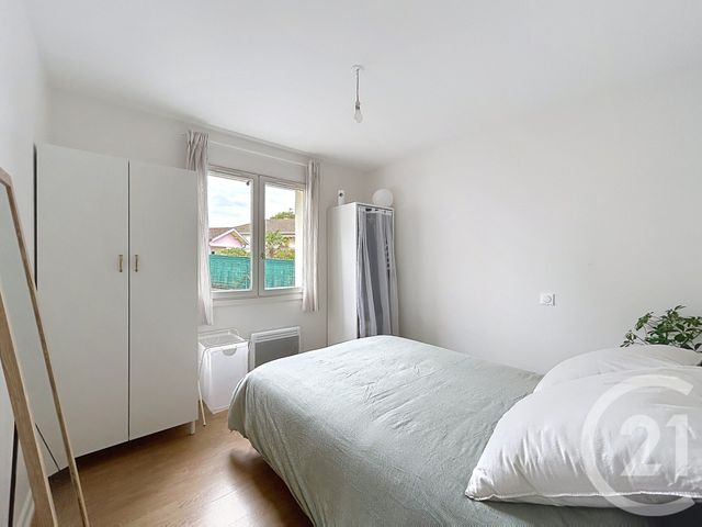 Appartement F2 &agrave; louer - 2 pi&egrave;ces - 32,08 m2 - St Michel - 16 - POITOU-CHARENTES