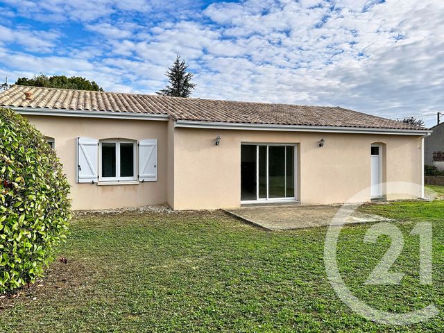 Maison &agrave; louer - 4 pi&egrave;ces - 103,03 m2 - Brie - 16 - POITOU-CHARENTES