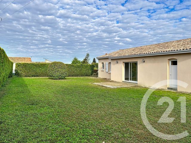 Maison &agrave; louer - 4 pi&egrave;ces - 103,03 m2 - Brie - 16 - POITOU-CHARENTES