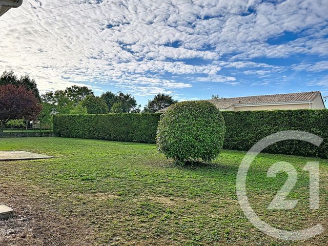 Maison &agrave; louer - 4 pi&egrave;ces - 103,03 m2 - Brie - 16 - POITOU-CHARENTES