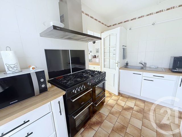 Maison &agrave; vendre - 5 pi&egrave;ces - 109,91 m2 - St Yrieix Sur Charente - 16 - POITOU-CHARENTES