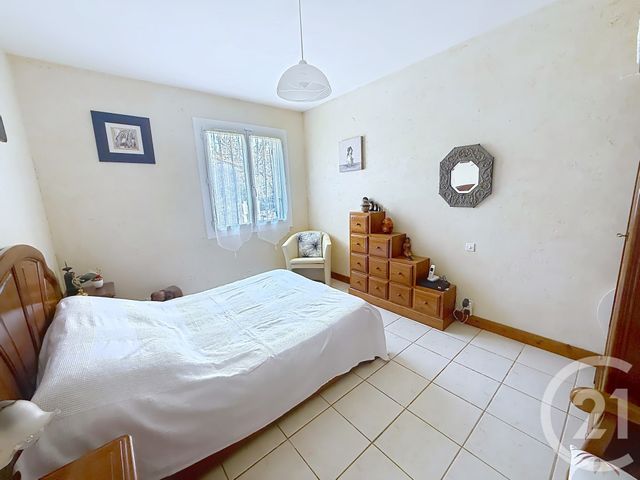 Maison &agrave; vendre - 5 pi&egrave;ces - 109,91 m2 - St Yrieix Sur Charente - 16 - POITOU-CHARENTES