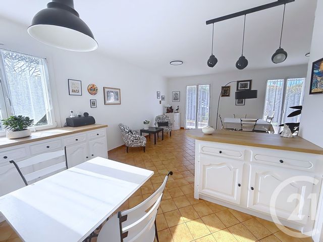 Maison &agrave; vendre - 5 pi&egrave;ces - 109,91 m2 - St Yrieix Sur Charente - 16 - POITOU-CHARENTES