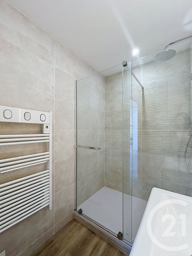 Appartement T2 &agrave; louer - 2 pi&egrave;ces - 40,71 m2 - Angouleme - 16 - POITOU-CHARENTES