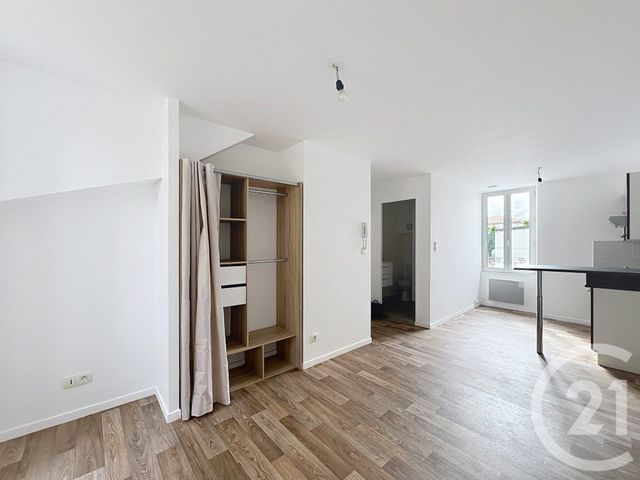 Appartement F1 &agrave; louer - 1 pi&egrave;ce - 24,18 m2 - Angouleme - 16 - POITOU-CHARENTES