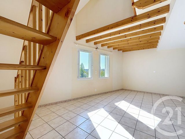 Appartement T2 &agrave; louer - 2 pi&egrave;ces - 52 m2 - Angouleme - 16 - POITOU-CHARENTES