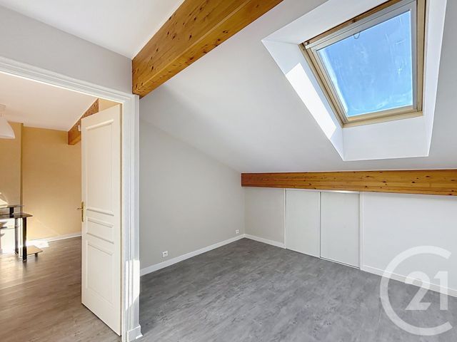 Appartement T2 &agrave; louer - 2 pi&egrave;ces - 52 m2 - Angouleme - 16 - POITOU-CHARENTES