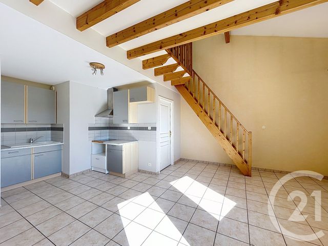 Appartement T2 &agrave; louer - 2 pi&egrave;ces - 52 m2 - Angouleme - 16 - POITOU-CHARENTES