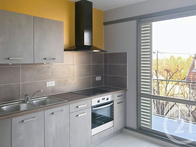 Appartement F3 &agrave; louer - 3 pi&egrave;ces - 88,60 m2 - Angouleme - 16 - POITOU-CHARENTES