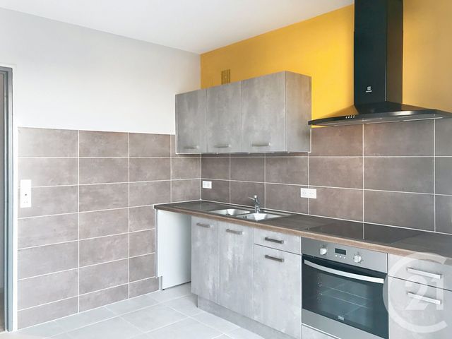 Appartement F3 &agrave; louer - 3 pi&egrave;ces - 88,60 m2 - Angouleme - 16 - POITOU-CHARENTES