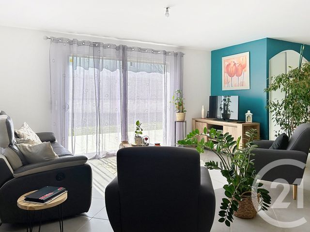 Maison &agrave; louer - 4 pi&egrave;ces - 112 m2 - Puymoyen - 16 - POITOU-CHARENTES