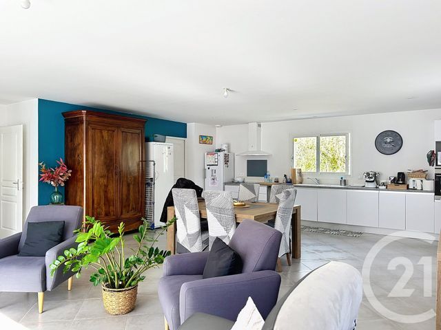 Maison &agrave; louer - 4 pi&egrave;ces - 112 m2 - Puymoyen - 16 - POITOU-CHARENTES