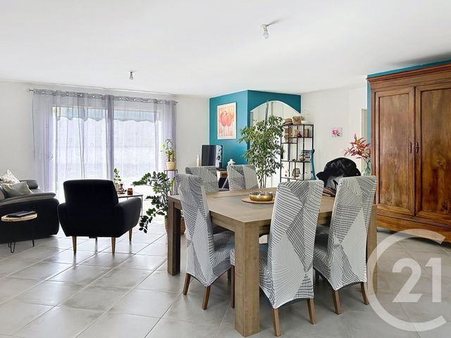 Maison &agrave; louer - 4 pi&egrave;ces - 112 m2 - Puymoyen - 16 - POITOU-CHARENTES