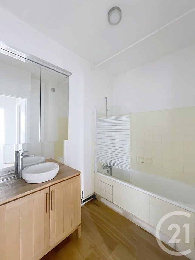 Appartement F2 &agrave; louer - 2 pi&egrave;ces - 51,70 m2 - Angouleme - 16 - POITOU-CHARENTES