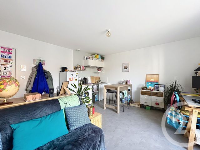 Appartement F1 &agrave; louer - 1 pi&egrave;ce - 27,21 m2 - La Couronne - 16 - POITOU-CHARENTES